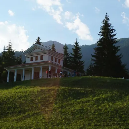 Freddys Gaestehaus Апартаменты