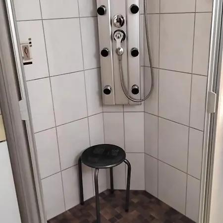 Freddys Gaestehaus Апартаменты